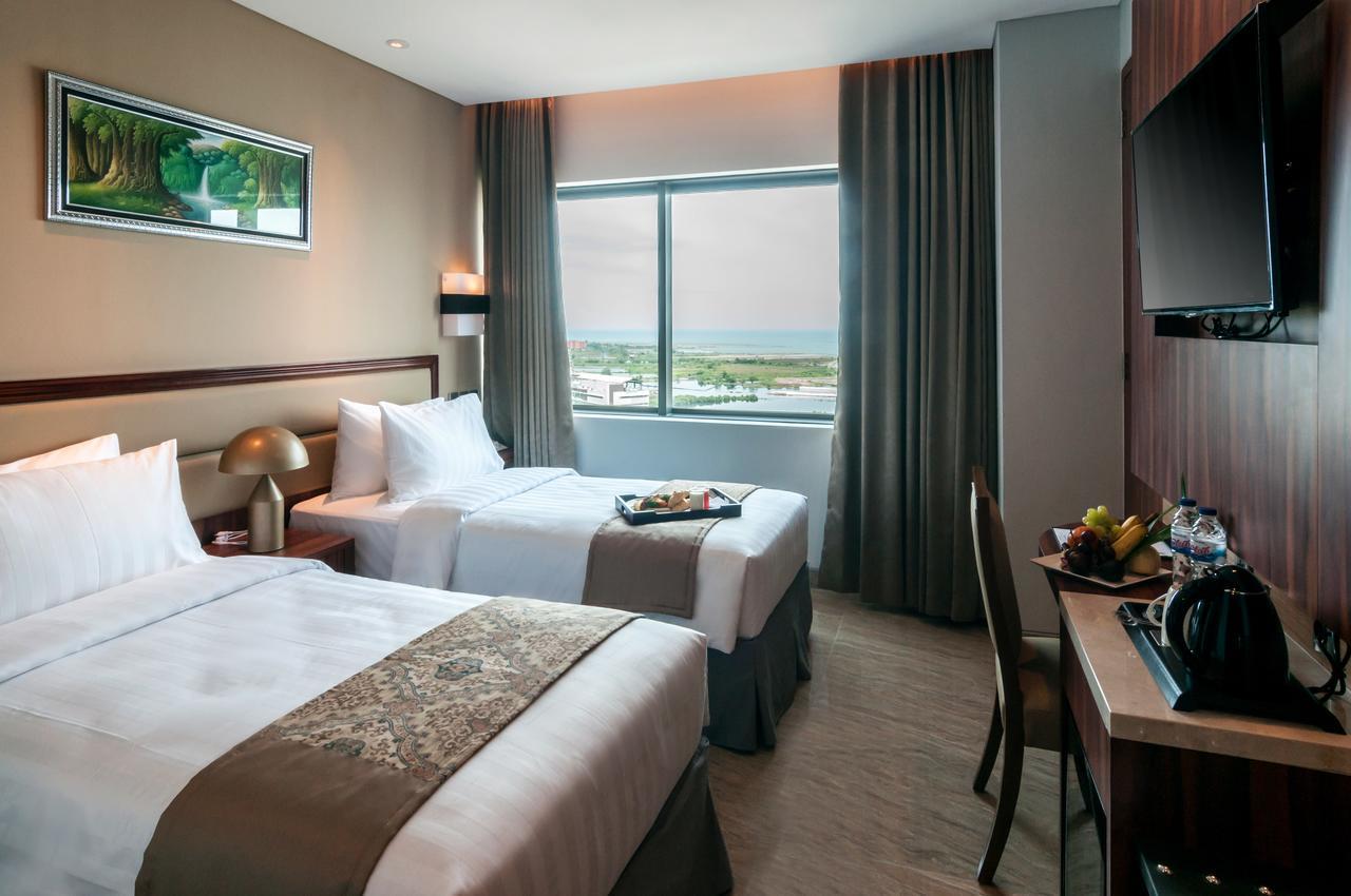 Arthama Hotels Makassar Exterior photo